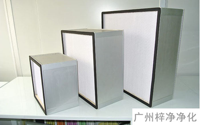 F-S有隔板中效空氣過濾器主要用于制藥、電子、食品廠房中潔凈/空調(diào)/通風(fēng)系統(tǒng)的中級過濾。